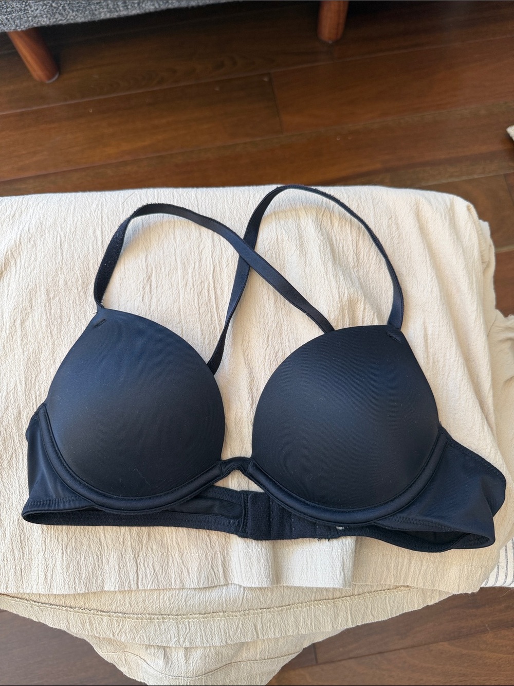 PINK Victoria's Secret Black Smooth T-Shirt Bra